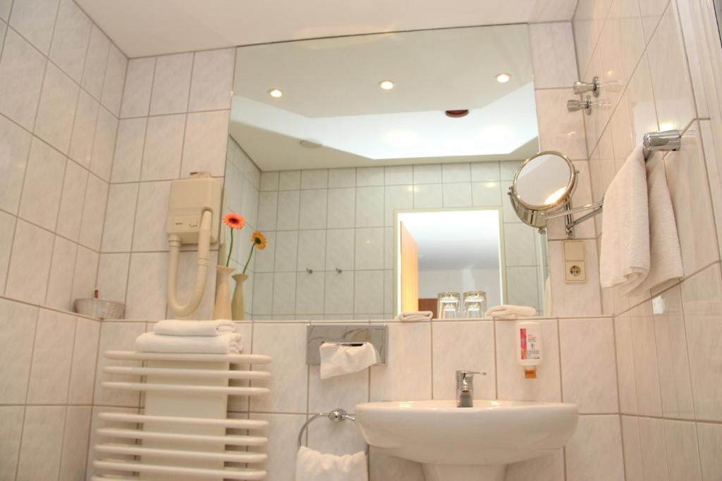 Hotel Ascania Aschersleben Habitación foto