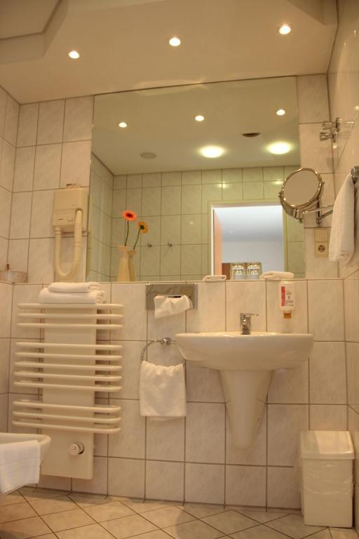 Hotel Ascania Aschersleben Habitación foto